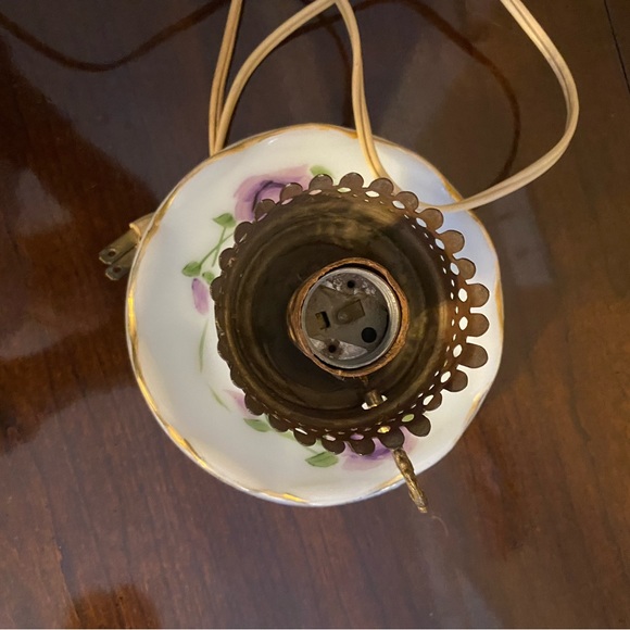 Vintage Milk Glass Lamp Dish Style Plug In Decorative Lamp Cottage Style - Picture 10 of 10